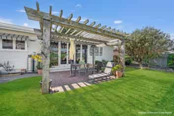 32 Exeter Crescent, Pirimai