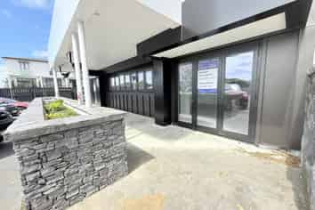 Prime Ellerslie Cafe Opportunity | 145 m2