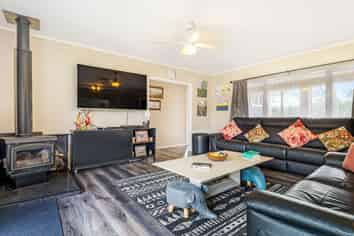 318 Inland Road, Helensville