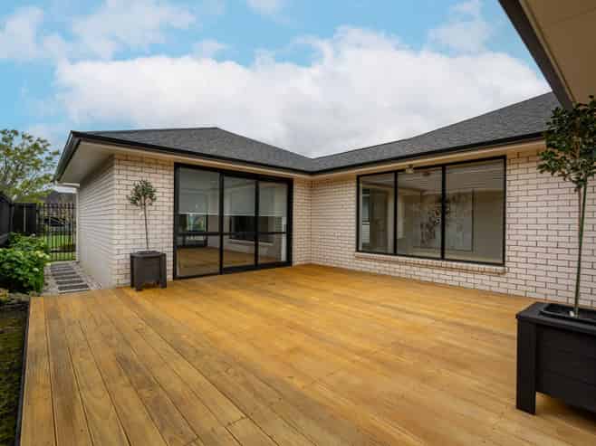 3 Roy Hilton Drive, Flagstaff