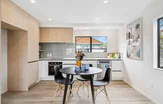 1/91 Lynwood Road, New Lynn