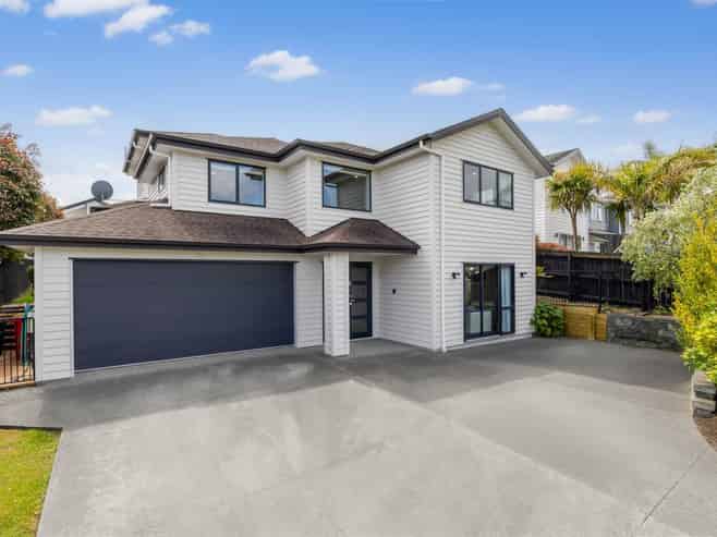 11 Parkview Drive, Gulf Harbour