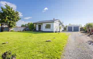 5 Allens Lane, Clive