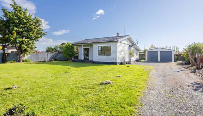 5 Allens Lane, Clive