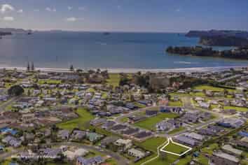 25 Palm Drive, Whitianga