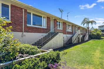 2/12 Buchanan Street, Devonport