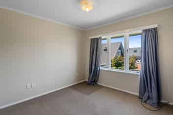 2/12 Buchanan Street, Devonport