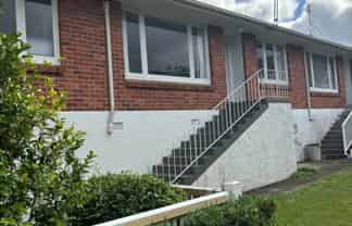 2/12 Buchanan Street, Devonport