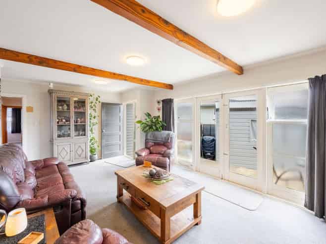 44 Trinity Crescent, Pirimai