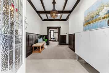 187 Green Lane West, Greenlane