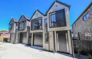 1B Galloway Crescent, Farm Cove