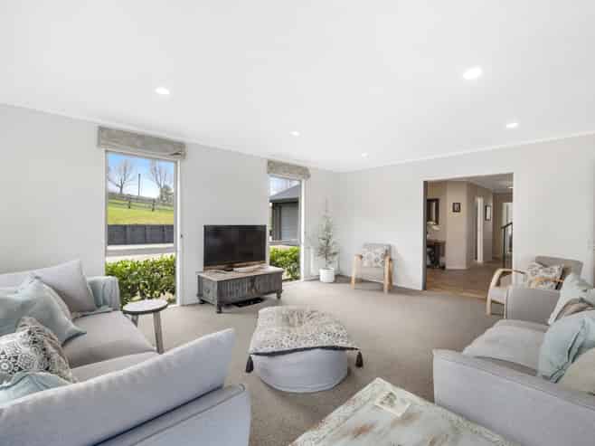 167 Holdens Road, Clevedon