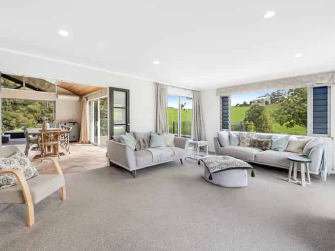 167 Holdens Road, Clevedon