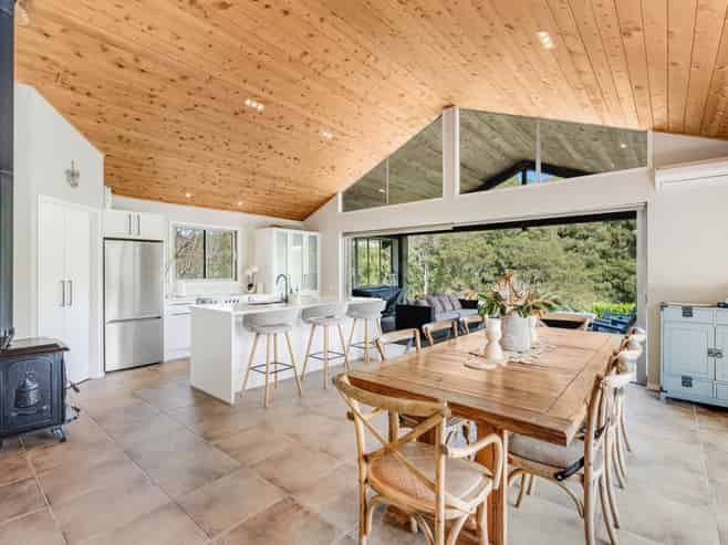167 Holdens Road, Clevedon