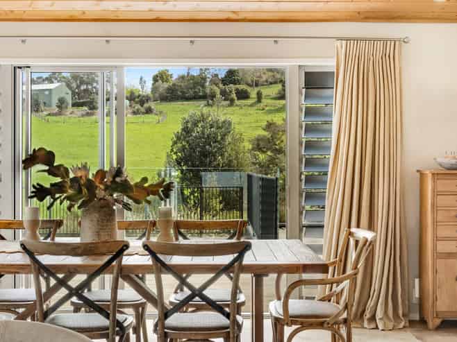 167 Holdens Road, Clevedon