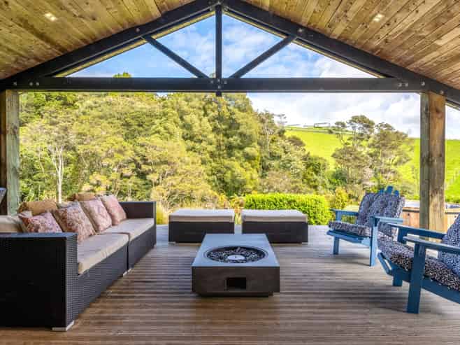 167 Holdens Road, Clevedon