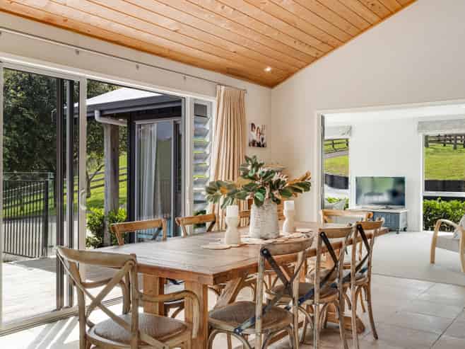 167 Holdens Road, Clevedon