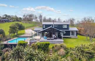 167 Holdens Road, Clevedon