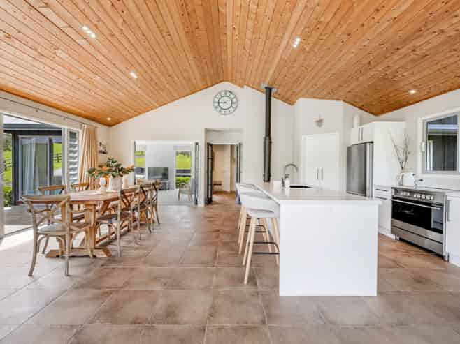 167 Holdens Road, Clevedon