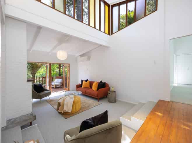 15 Valley View Road, Titirangi