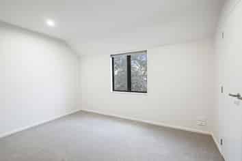 87 Burke Street, Addington