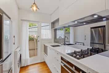 1/35 Derby Street, Saint Albans