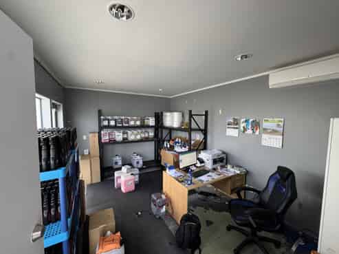 Tidy central Manakau warehouse