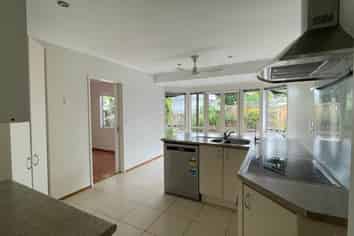 11A Sunnynook Road, Forrest Hill
