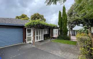 11A Sunnynook Road, Forrest Hill