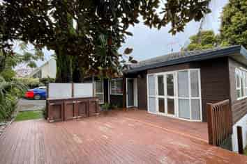 11A Sunnynook Road, Forrest Hill