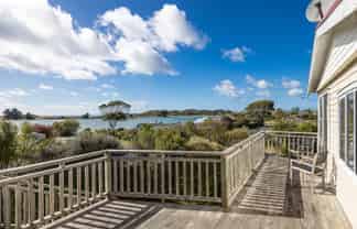 81 Stornoway Street, Karitane