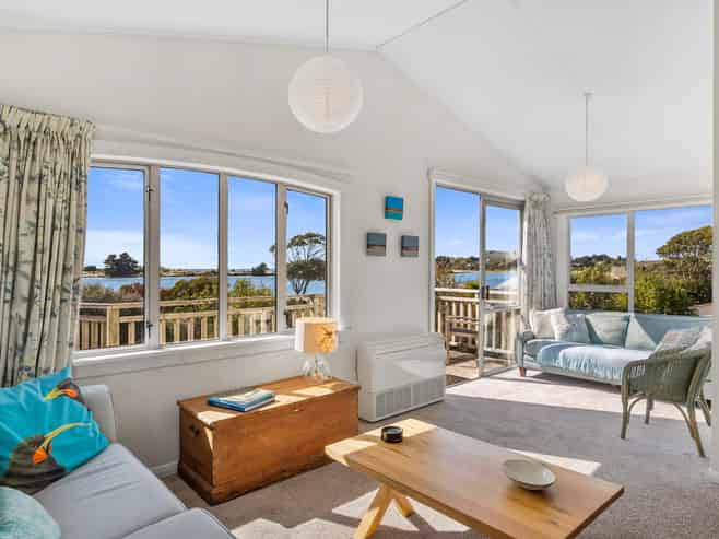 81 Stornoway Street, Karitane