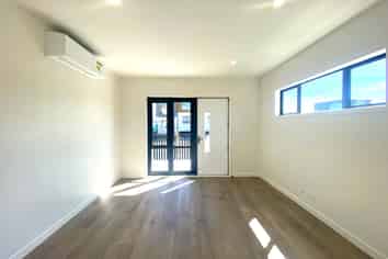 8 Bugle Road, Flat Bush