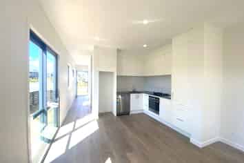8 Bugle Road, Flat Bush
