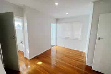 7 Fairleigh Ave, Mount Albert