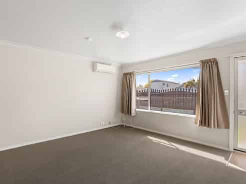 4/372 Hereford Street, Linwood