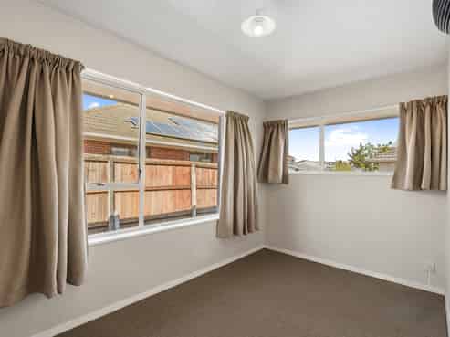 4/372 Hereford Street, Linwood