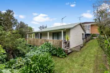 74 Advene Road, Cockle Bay