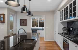 6 Taraire Place, Orewa