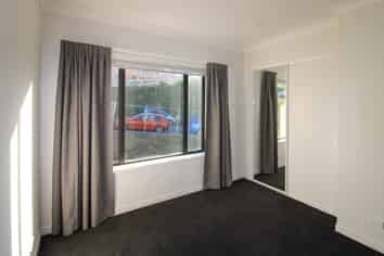 4/1b Corlett Street, Johnsonville