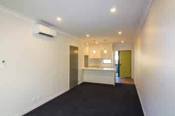 4/1b Corlett Street, Johnsonville