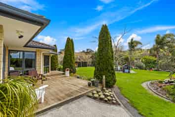 41 Whangaparaoa Road, Red Beach