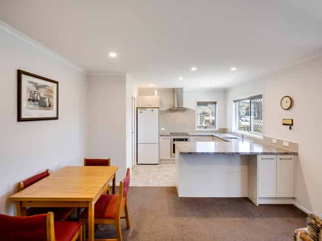 9 Gebbie Road, Taradale