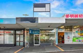 FREEHOLD BUILDING ON DOMINION ROAD
