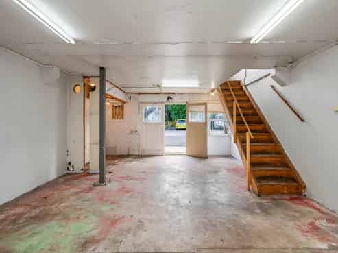 FREEHOLD BUILDING ON DOMINION ROAD
