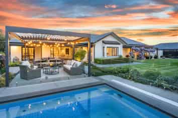 237 Southfield Drive, Lincoln