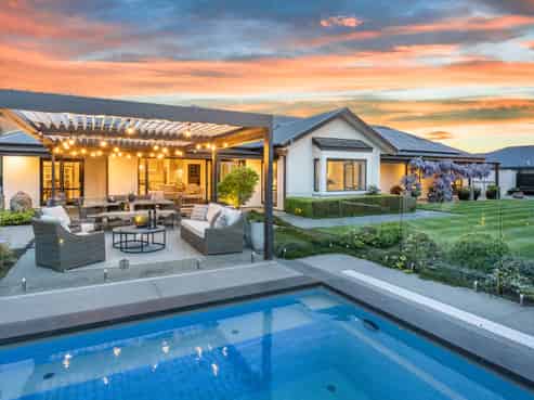 237 Southfield Drive, Lincoln