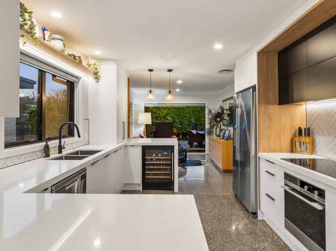 16 Clyside Avenue, Half Moon Bay