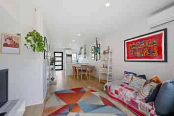 3/6 South Pacific Place, Henderson