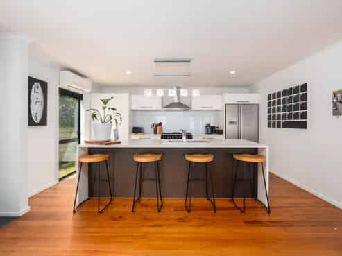 6 Romaine Road, Churton Park